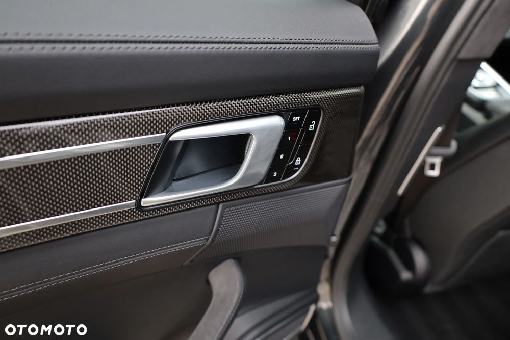 Porsche Panamera GTS - 21