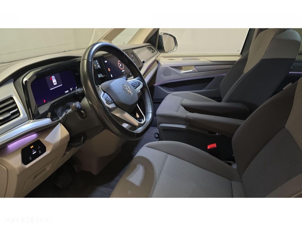 Volkswagen Multivan - 18