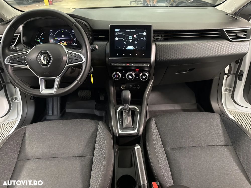 Renault Clio - 10