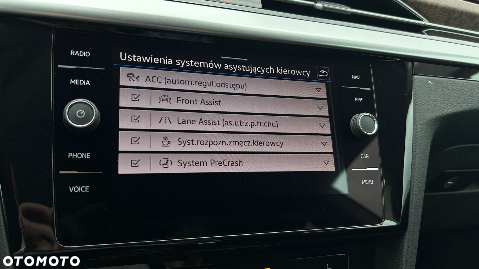 Volkswagen Arteon 2.0 TSI Elegance DSG - 24