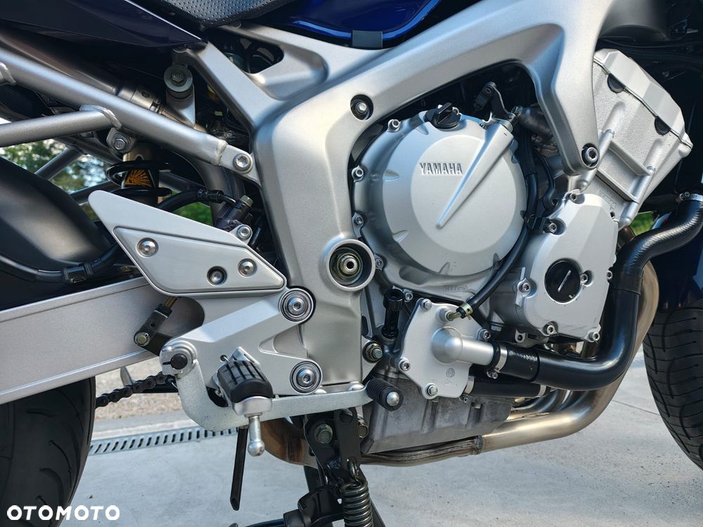 Yamaha FZ6 - 13
