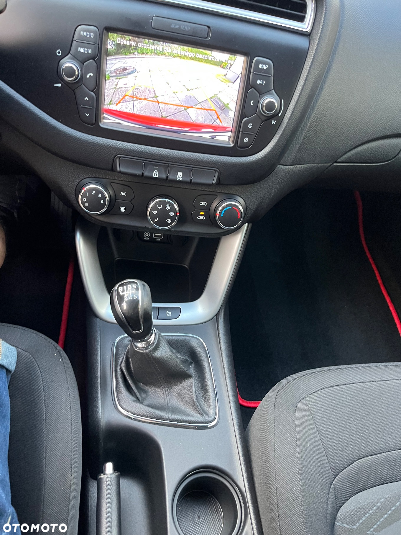 Kia Ceed 1.6 GDI Dream-Team Edition - 25
