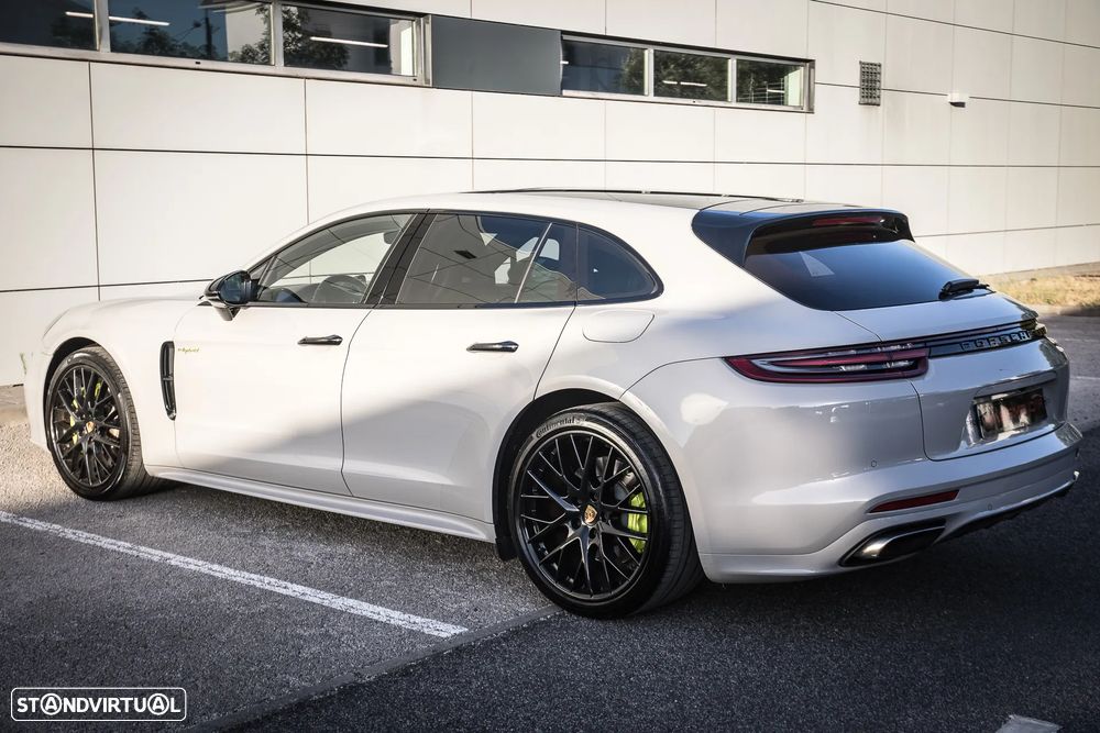 Porsche Panamera Sport Turismo 4 E-Hybrid Platinum Edition - 4