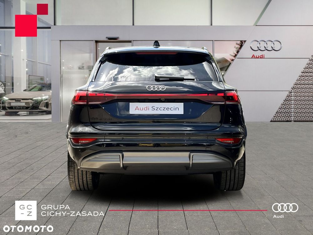 Audi Q6 e-tron - 5