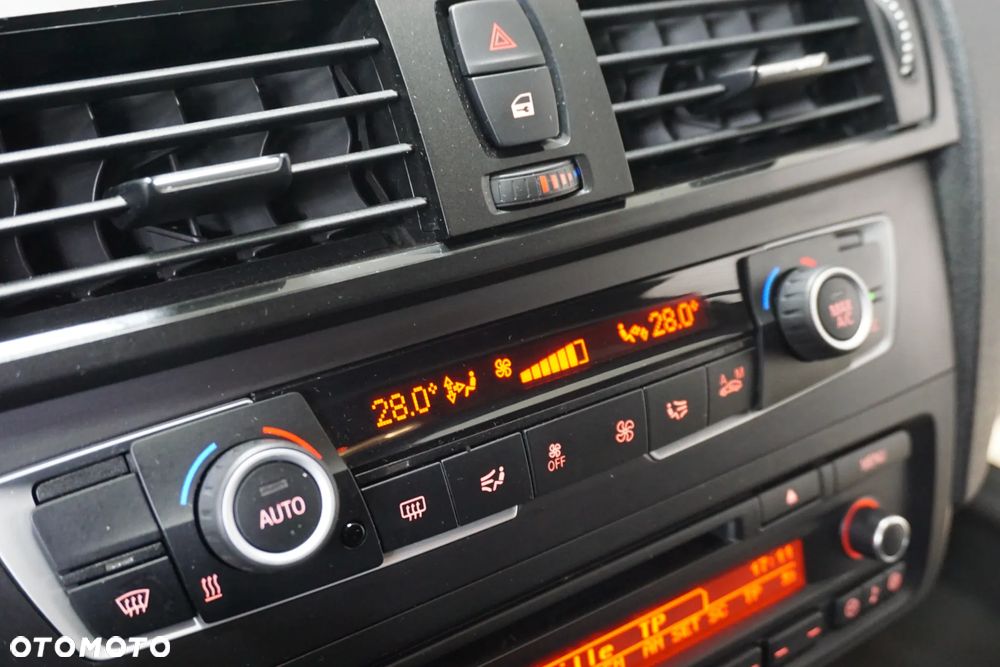 BMW Seria 1 120d Urban Line - 31