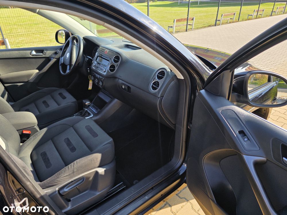 Volkswagen Tiguan - 16