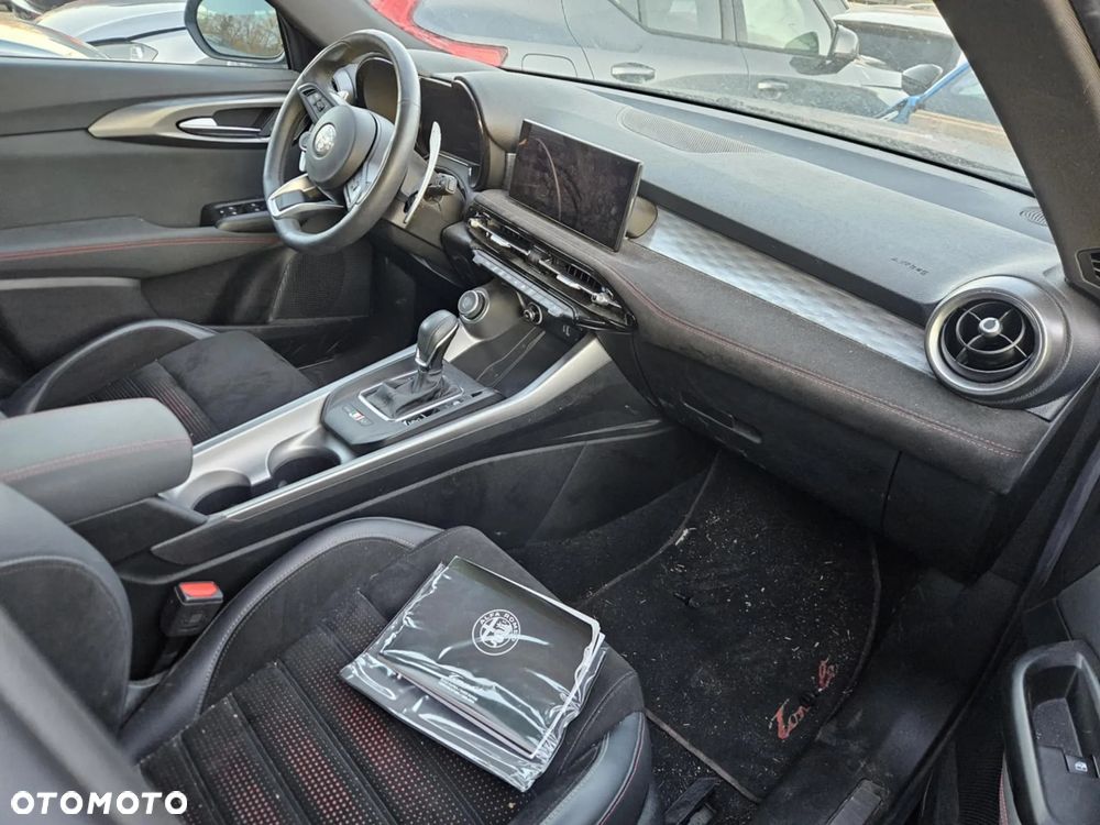 Alfa Romeo Tonale 1.3 VGT Q4 Veloce - 17