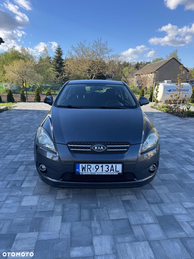 Kia Ceed 1.6 Crdi Comfort - 1