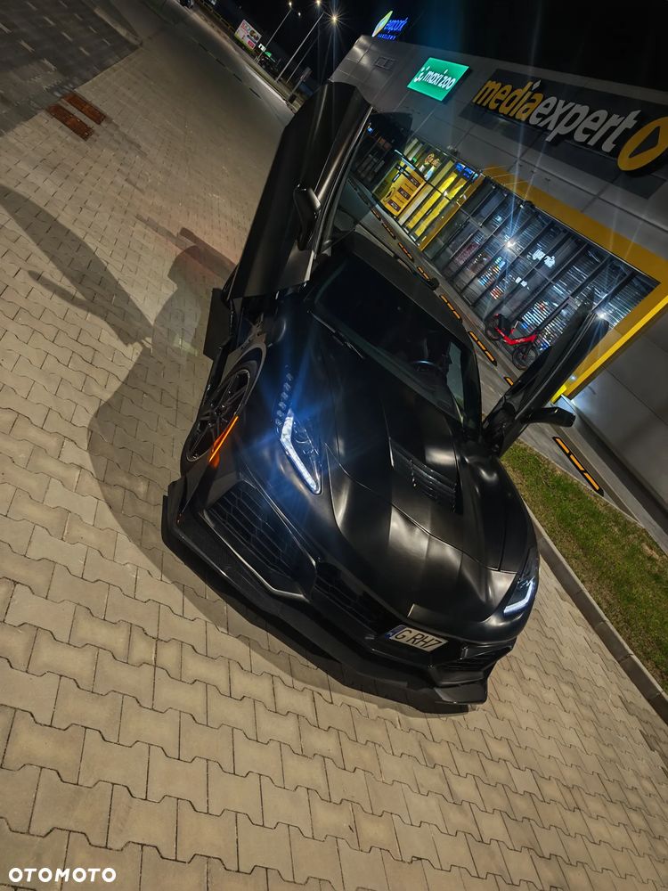 Chevrolet Corvette - 5