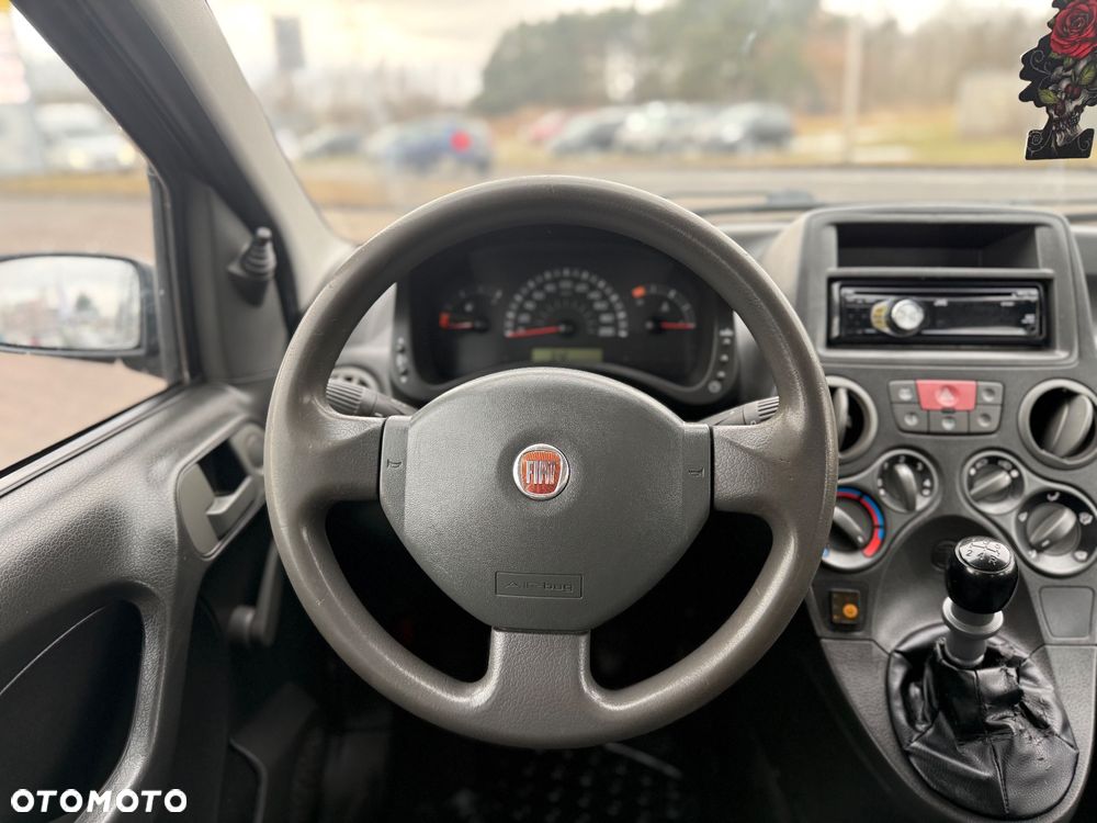 Fiat Panda 1.1 Active dla kobiet - 25