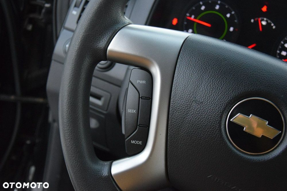 Chevrolet Captiva - 29