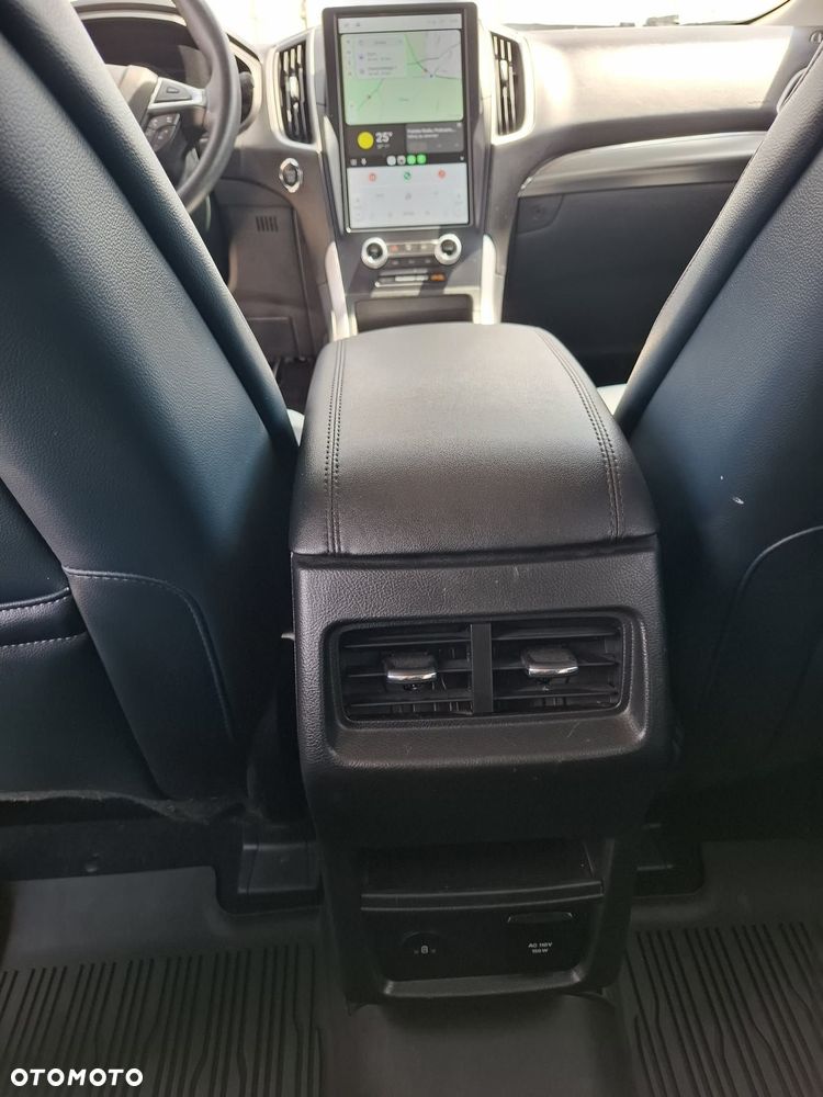 Ford Edge - 11