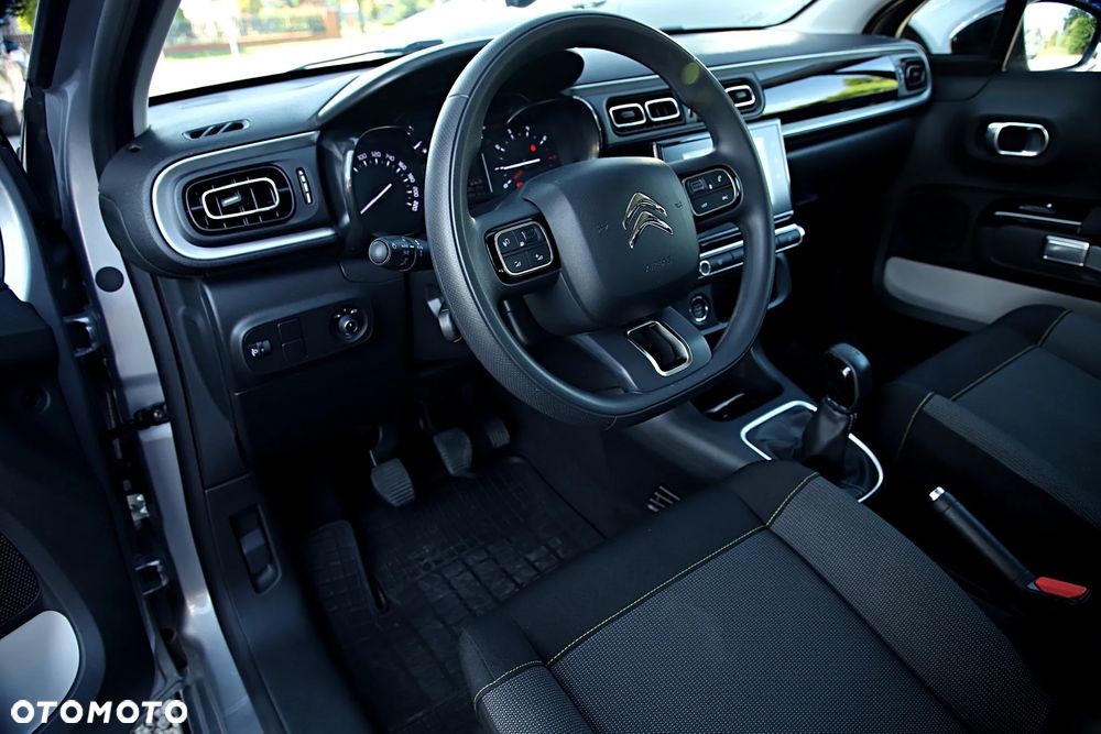 Citroën C3 1.2 PureTech Shine - 23