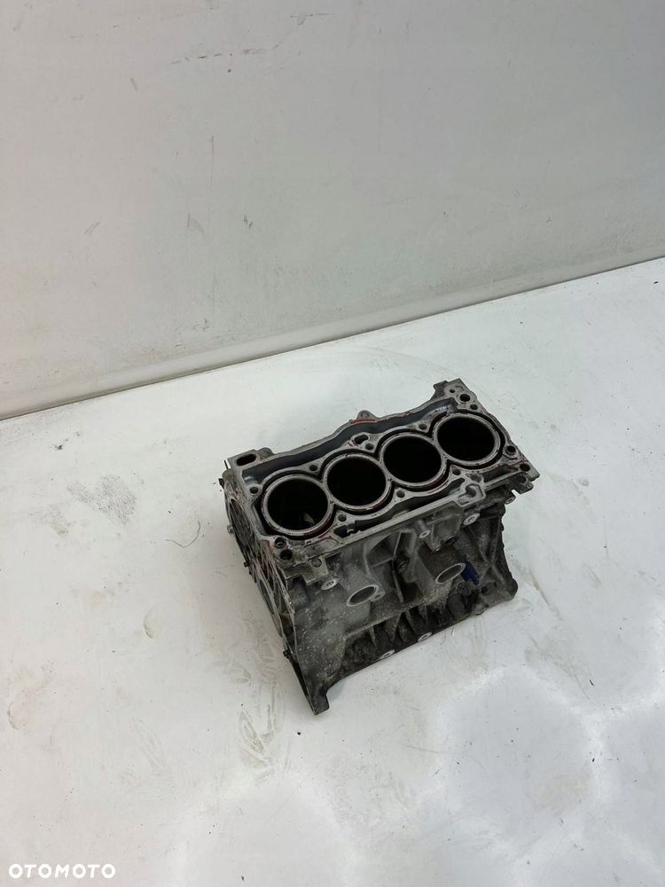 04E 103 011 BK Blok silnika 1.4 TFSI CVNA Audi A4 S4 B9 - 1