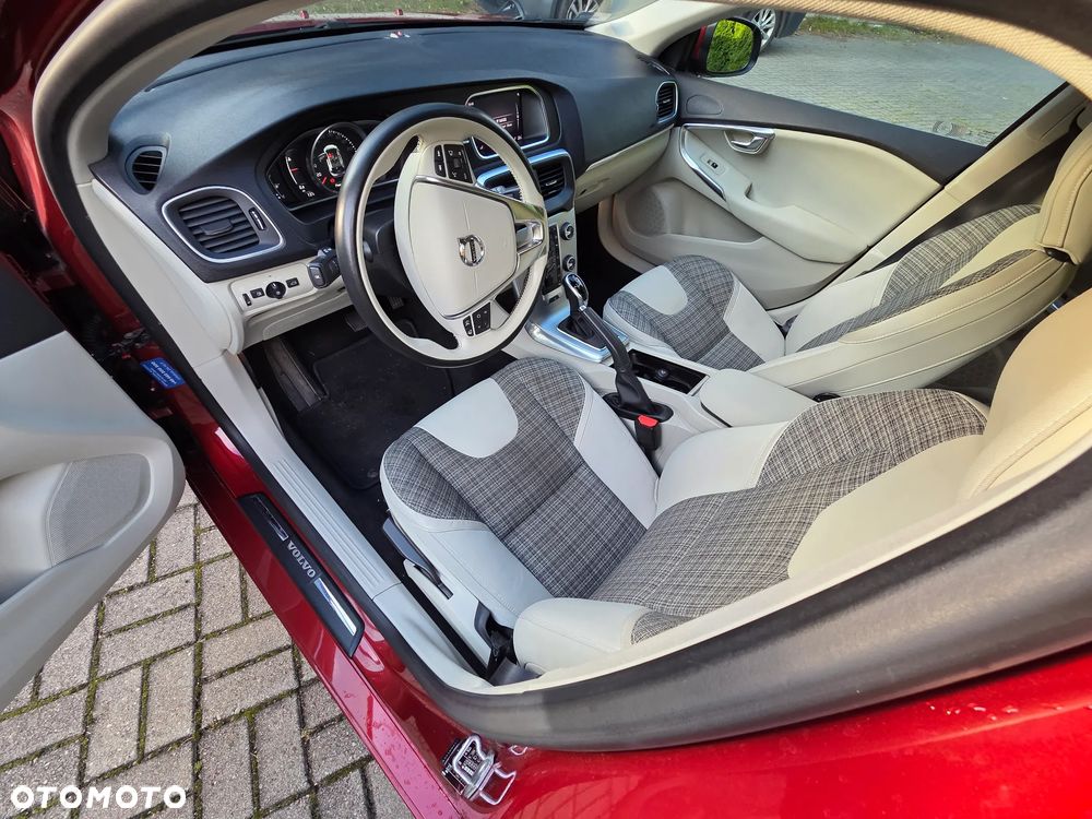 Volvo V40 - 8