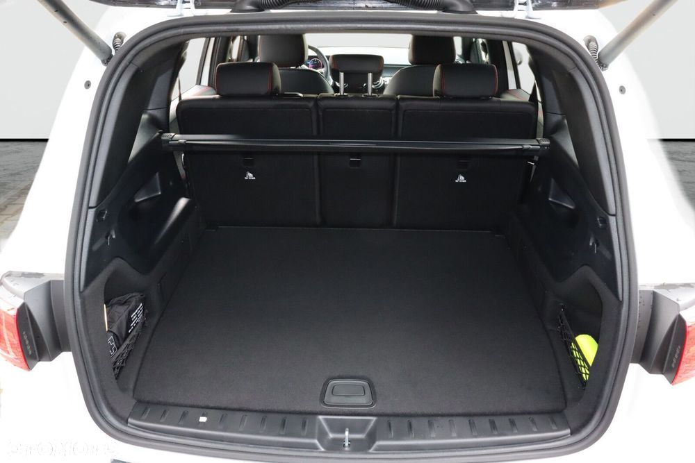 Mercedes-Benz GLB 200 d AMG Line 8G-DCT - 18
