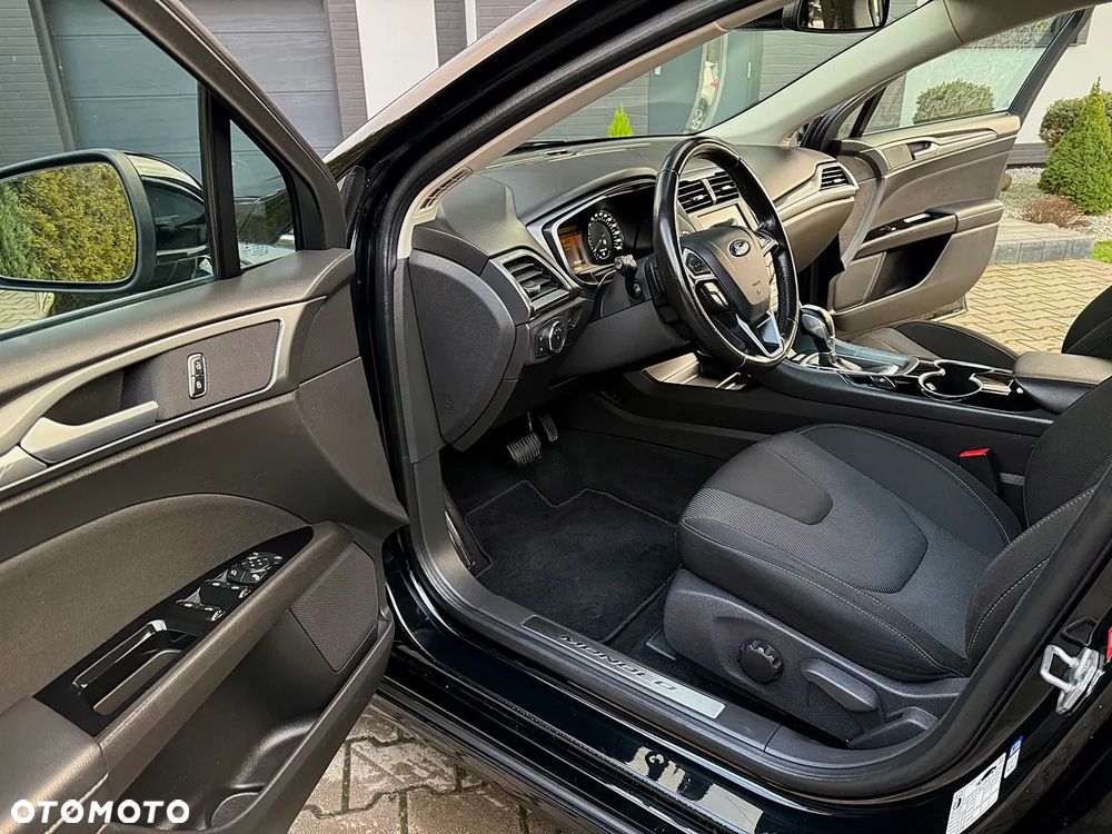 Ford Mondeo 2.0 TDCi Titanium PowerShift - 17