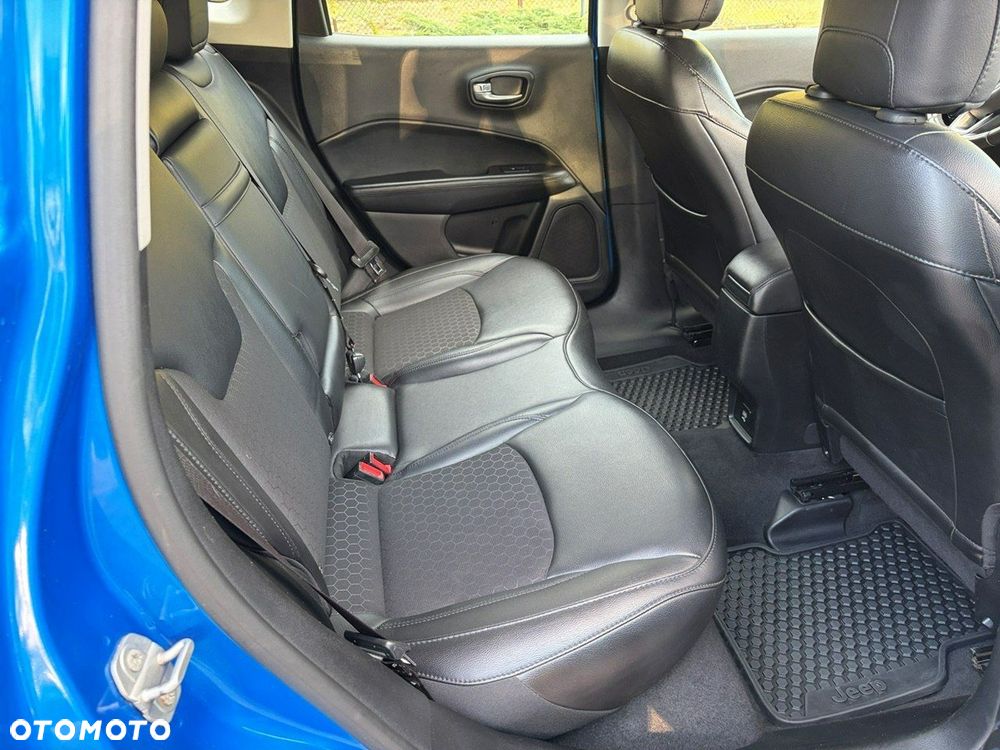 Jeep Compass - 16