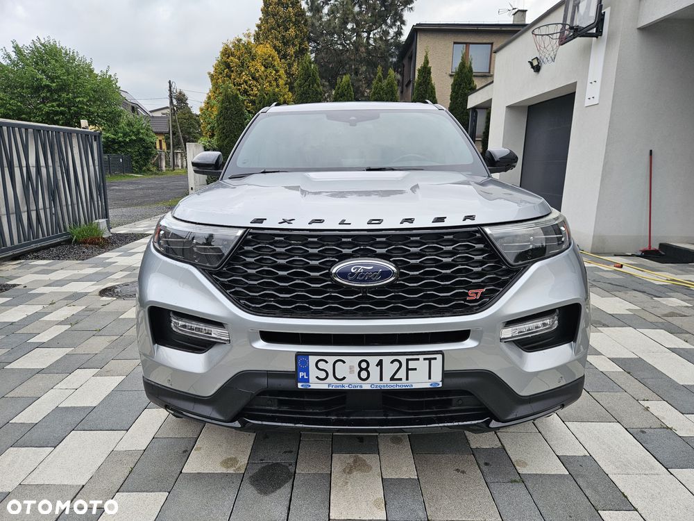 Ford Explorer - 2