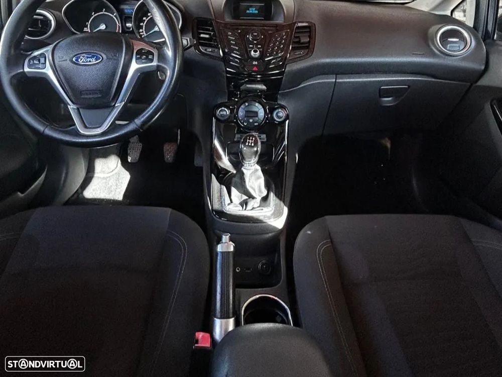Ford Fiesta - 6