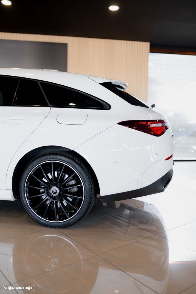 Mercedes-Benz CLA 250 e Shooting Brake AMG Line - 15