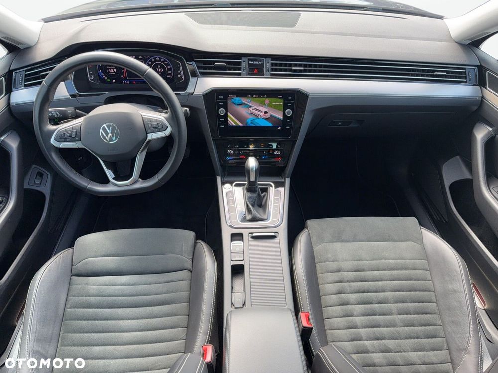 Volkswagen Passat Variant - 23