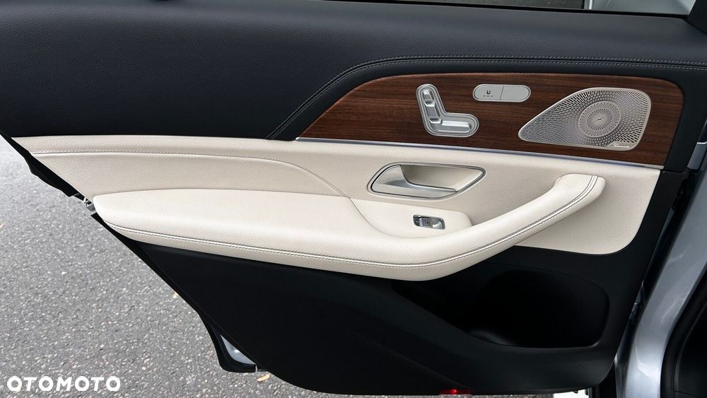 Mercedes-Benz GLS 450 d mHEV 4-Matic AMG Line - 32