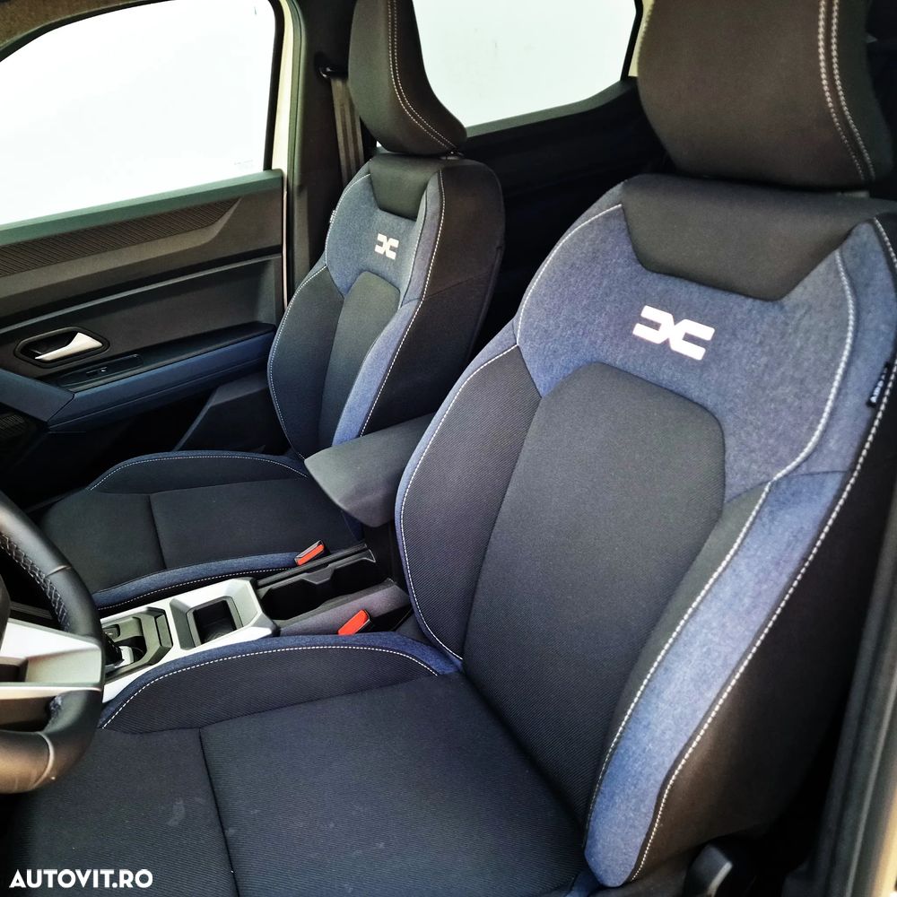 Dacia Duster 155 Journey - 12