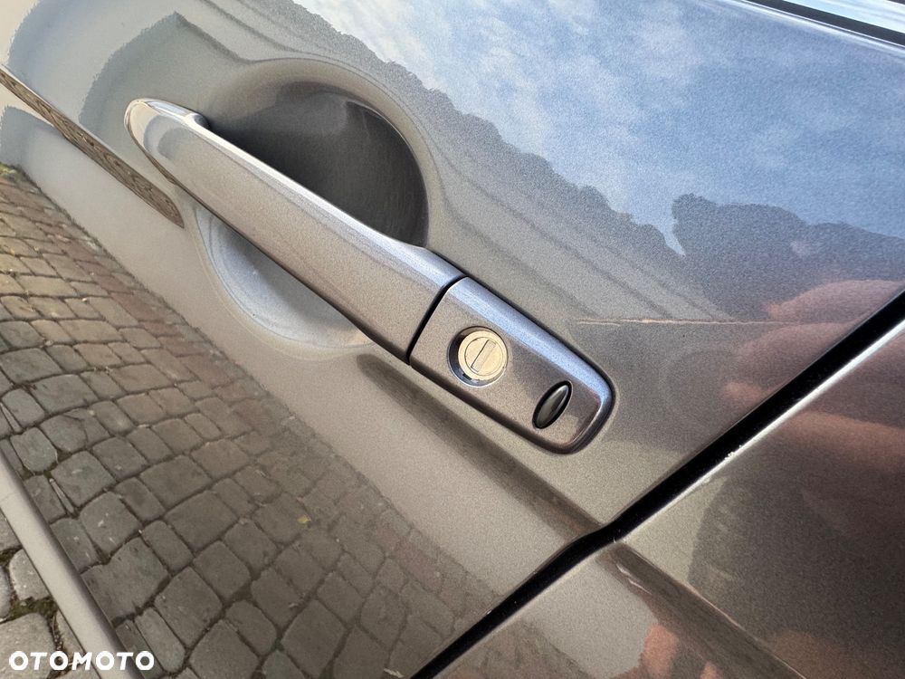 Mitsubishi Lancer - 30