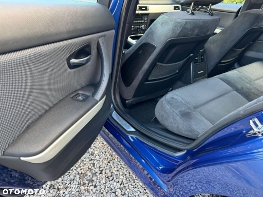 BMW Seria 3 318i - 17