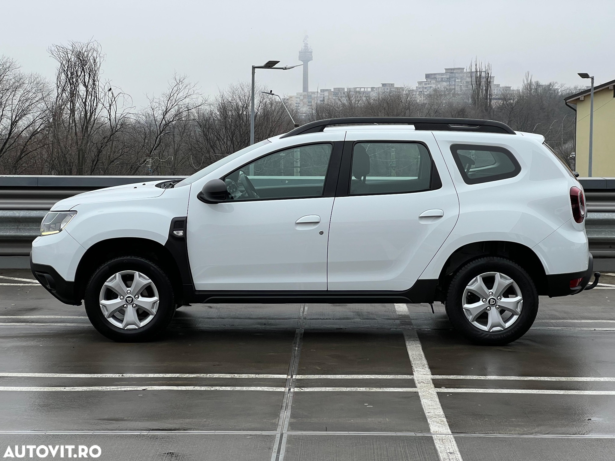 Dacia Duster 1.6 4x2 Laureate - 8