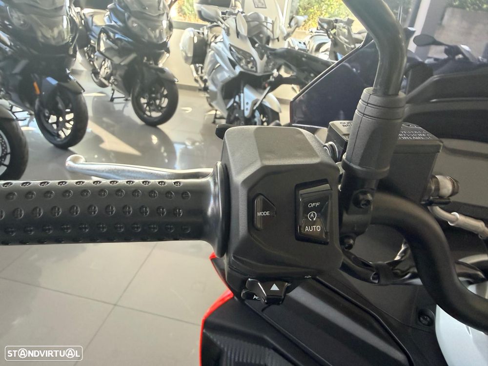 Aprilia SR GT 125 SPORT - 7