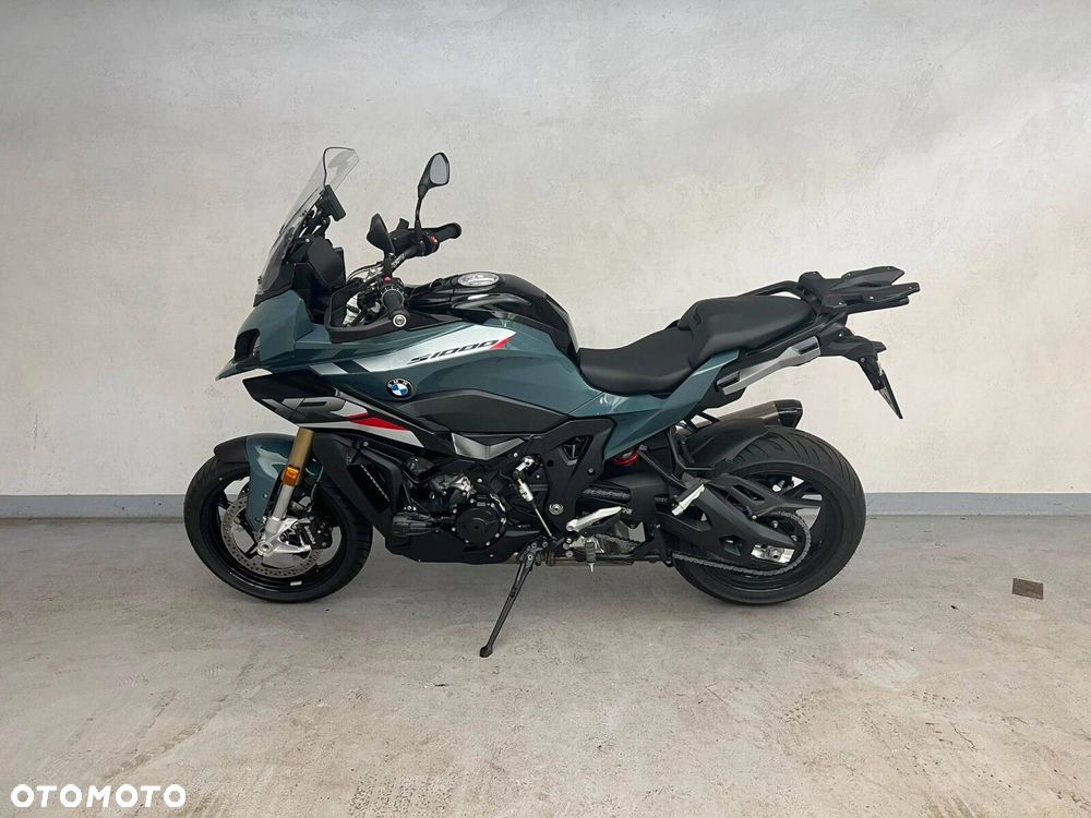 BMW S - 4
