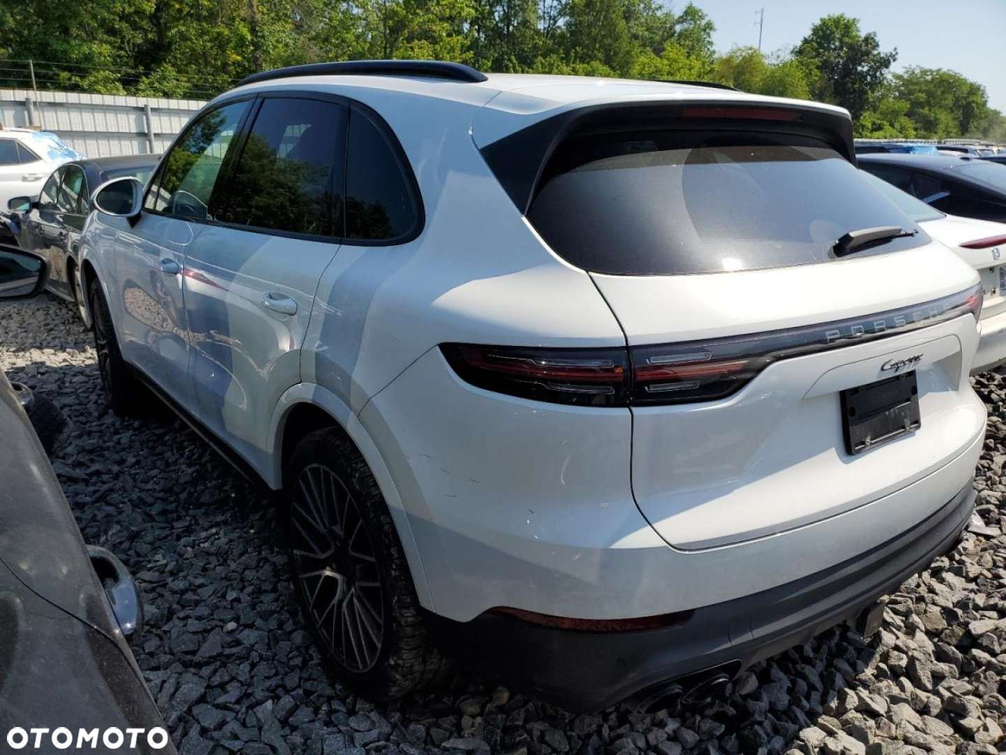 Porsche Cayenne - 12