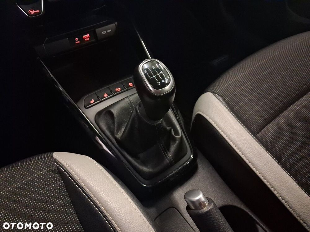 Kia Stonic 1.0 T-GDI L - 23