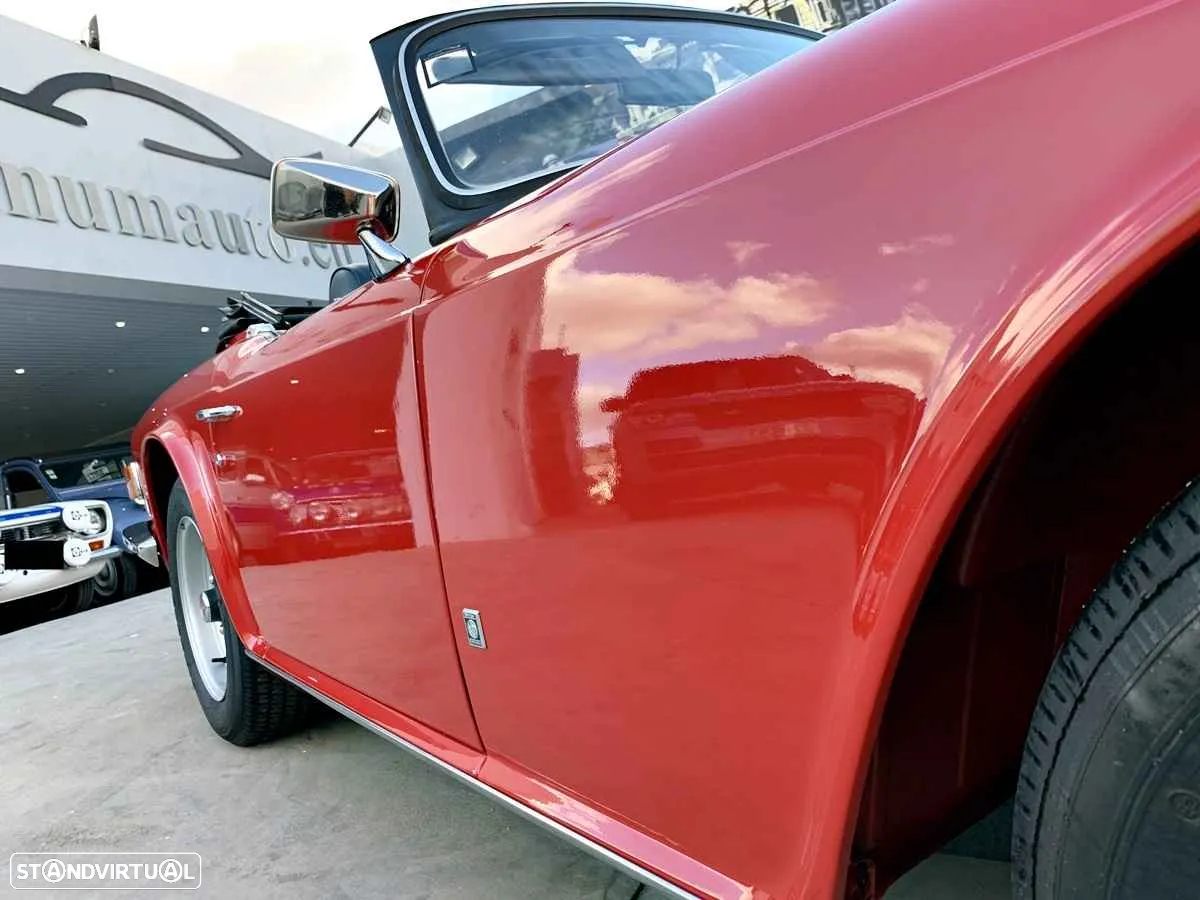 Triumph TR6 - 40