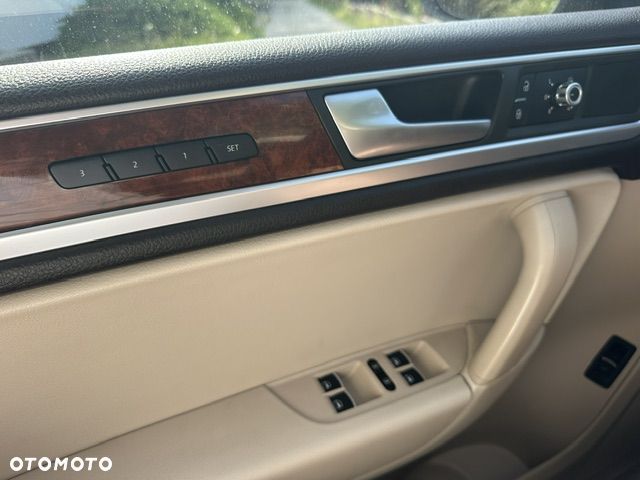 Volkswagen Touareg 3.6 V6 FSI BMT - 18