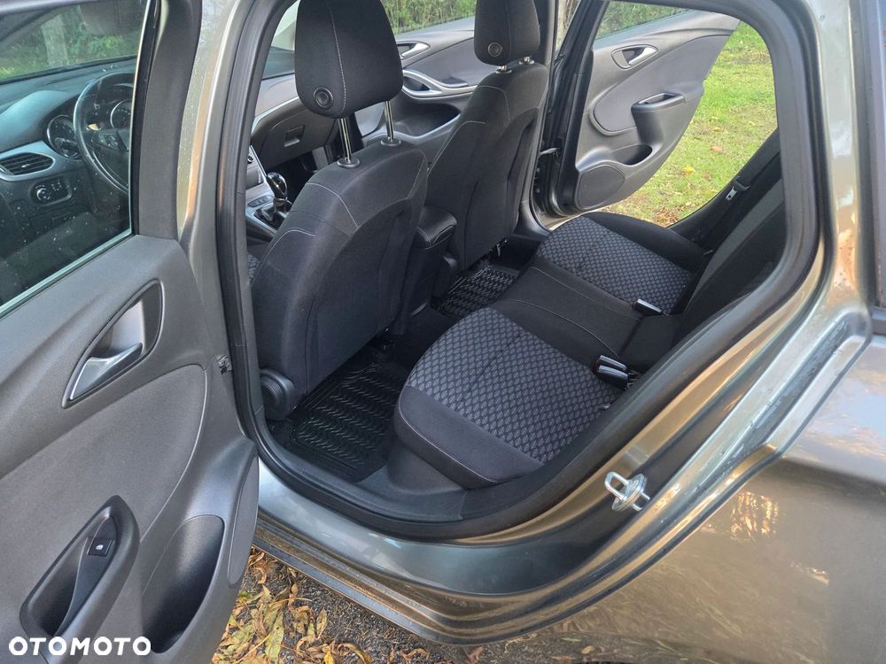 Opel Astra 1.4 Turbo Start/Stop Dynamic - 29