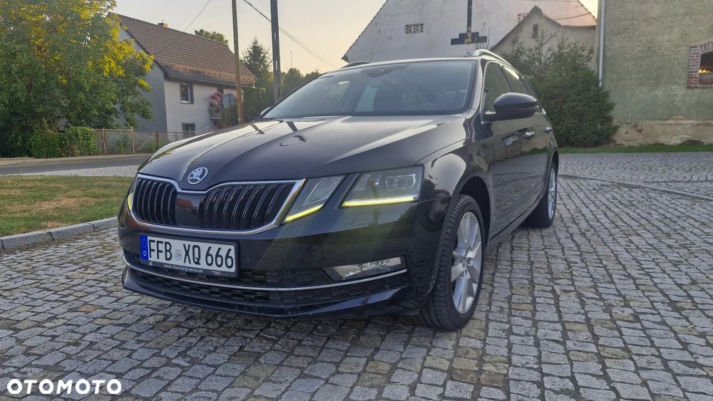 Skoda Octavia 2.0 TDI DSG Exclusive - 1