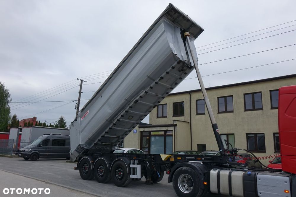 Fruehauf WYWROTKA 28m3 / OSIE SAF / OŚ PODNOSZONA / HYDROKLAPA / SZYBER ZBOŻOWY / ELEKTRYCZNA PLANDEKA - 10