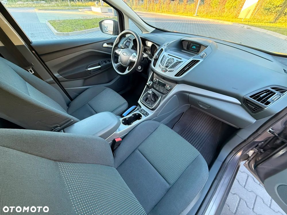 Ford Grand C-MAX - 13