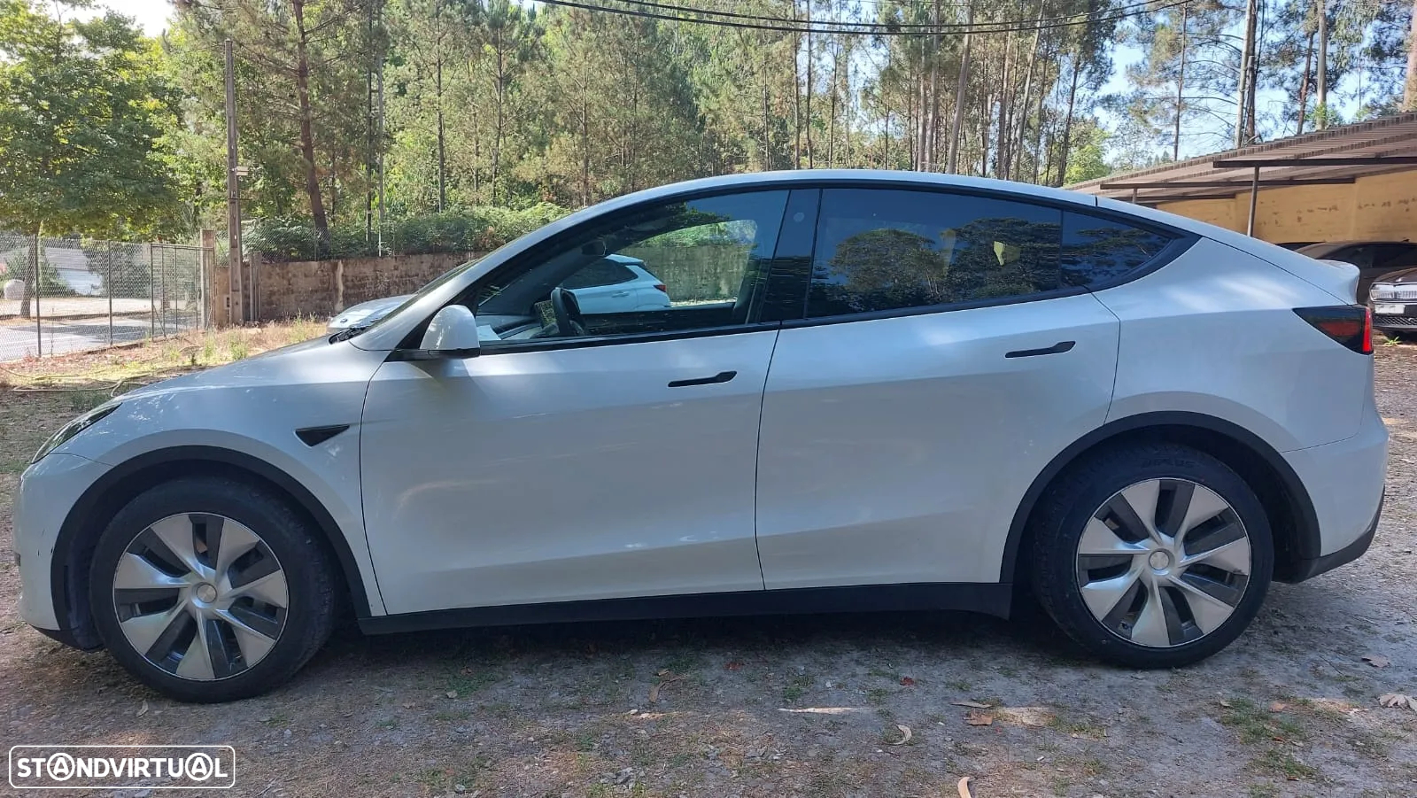 Tesla Model Y - 2