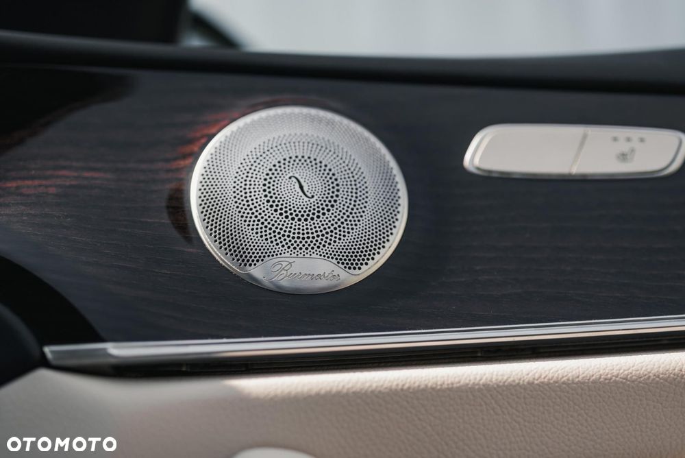 Mercedes-Benz Klasa E - 9