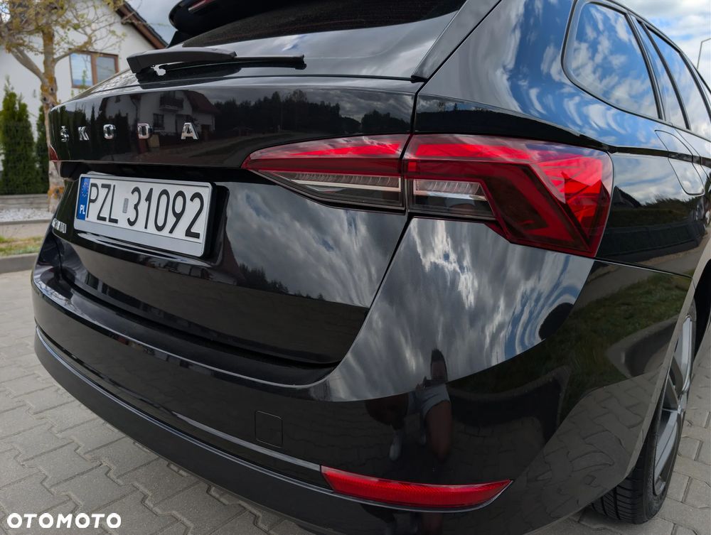 Skoda Octavia 2.0 TDI DSG Ambition - 33