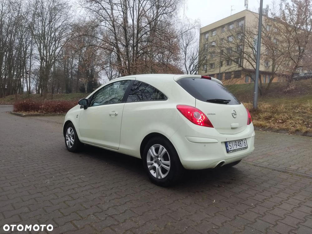 Opel Corsa 1.4 16V Limited Edition - 10