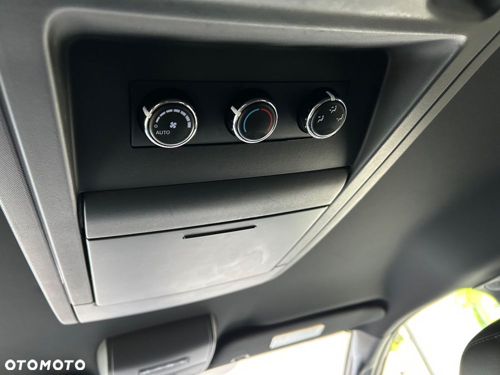 Dodge Grand Caravan ver-3-6-r-t - 31