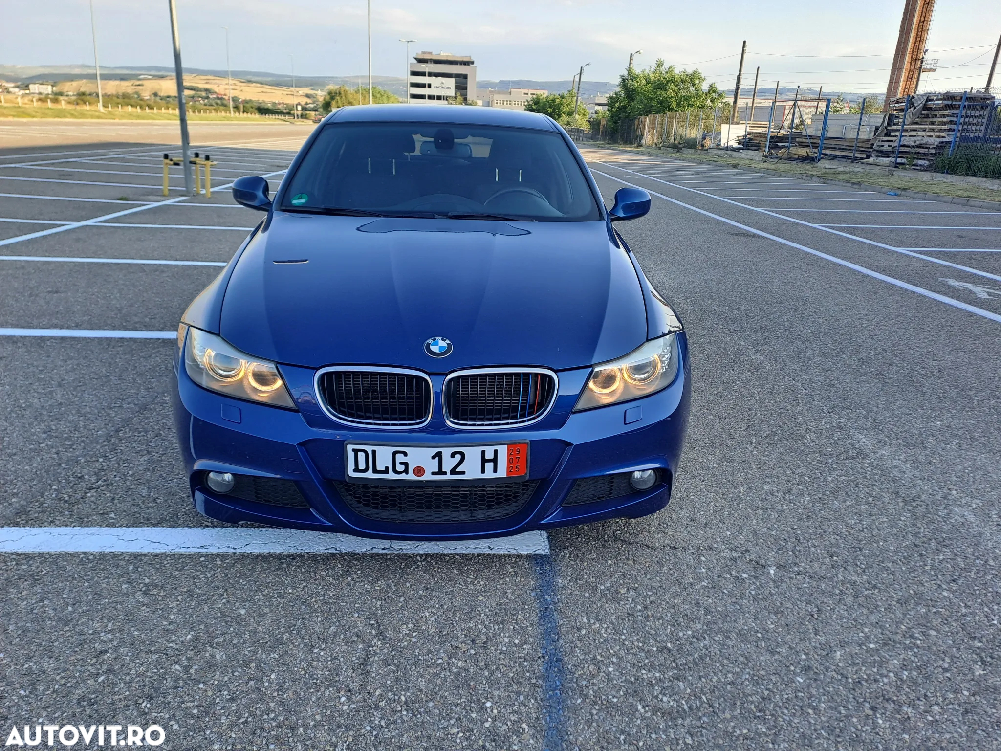 BMW Seria 3 318d - 18