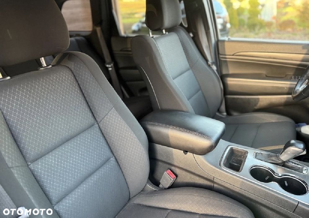 Jeep Grand Cherokee 3.6 V6 Laredo - 23
