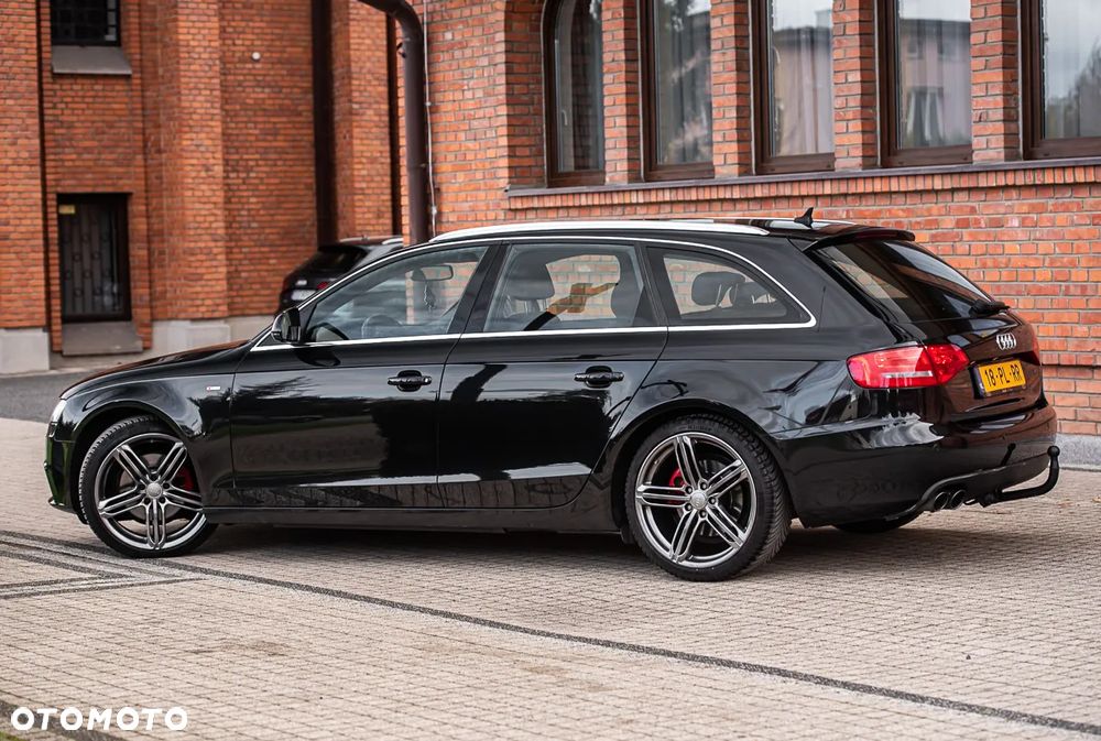 Audi A4 - 4