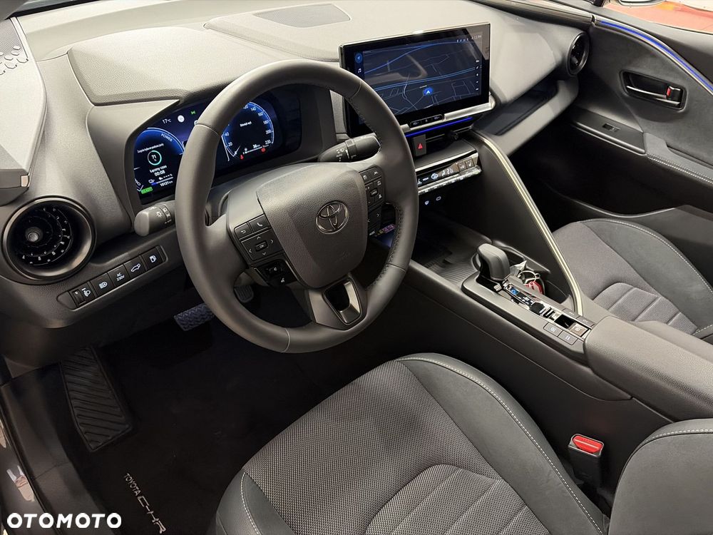Toyota C-HR - 11